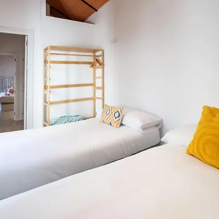 Your Perfect Base For Exploring Apartment *