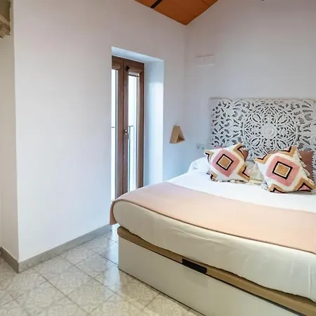 Your Perfect Base For Exploring Apartment Cordoba